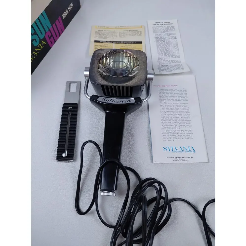 Sylvania SG-1 Sun Gun Movie Light - Original Box Tested Working. Vintage